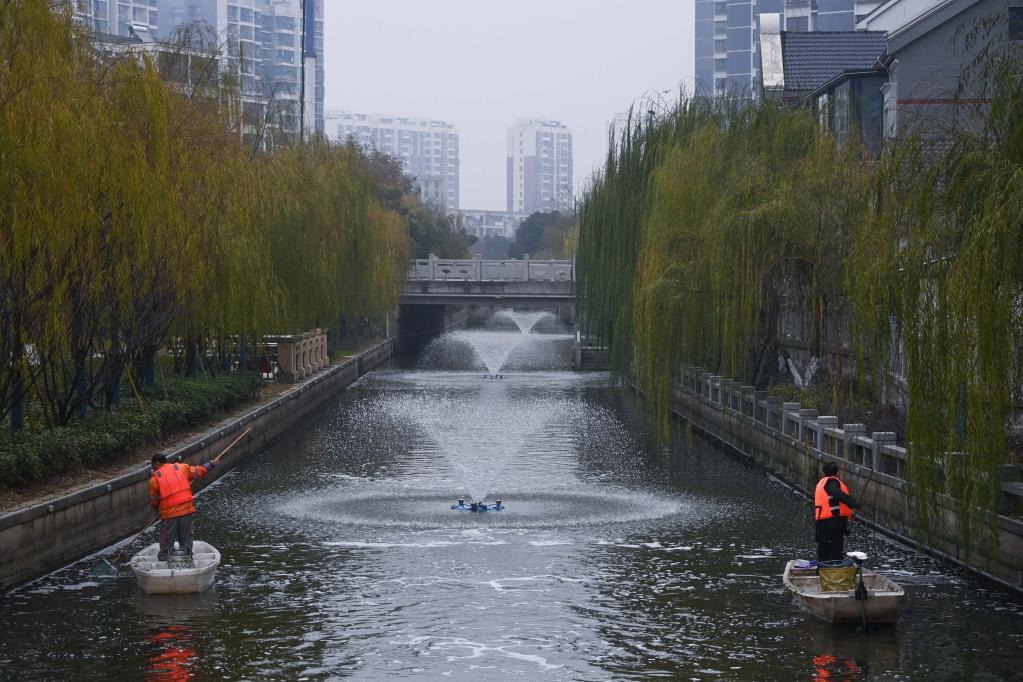 浙江湖州：扮靓美丽河道迎新年