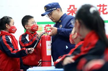 百家乐平台全媒+｜开学第一课 安全记心间