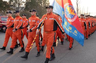 中国救援队赴土耳其实施国际救援