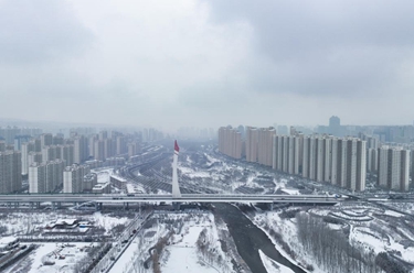 西宁迎来降雪