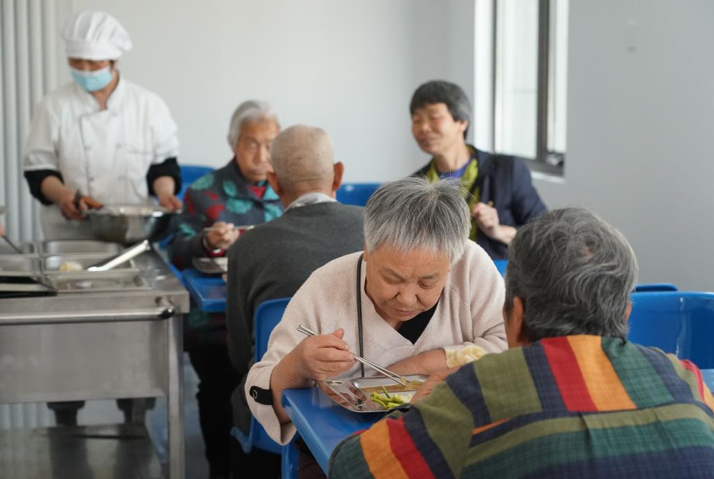 “养老驿站”助乡村老人乐享晚年