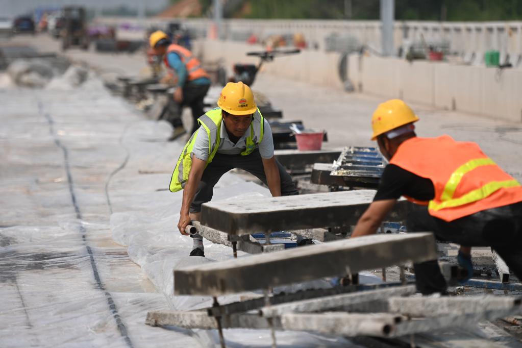 浙江：杭衢铁路建设持续推进