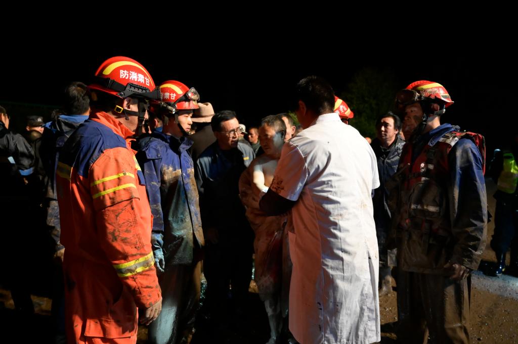 甘肃甘南强降雨导致泥石流灾害 已致2人死亡2人失联