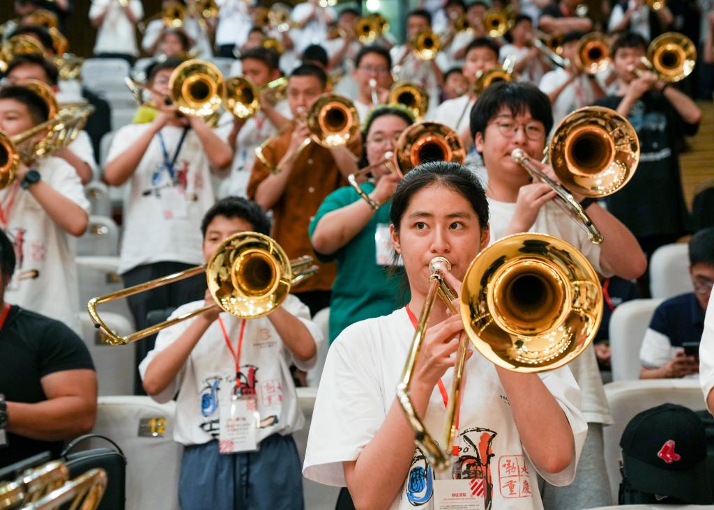 第九届中国国际低音铜管艺术节在渝开幕