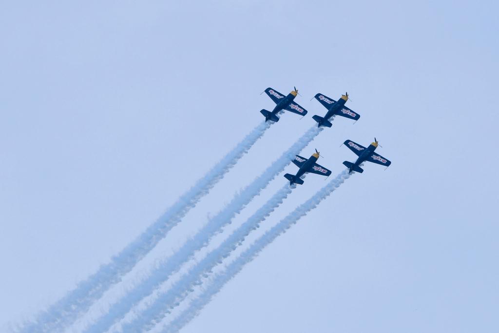 “天空之舞”点燃沈阳法库国际飞行大会