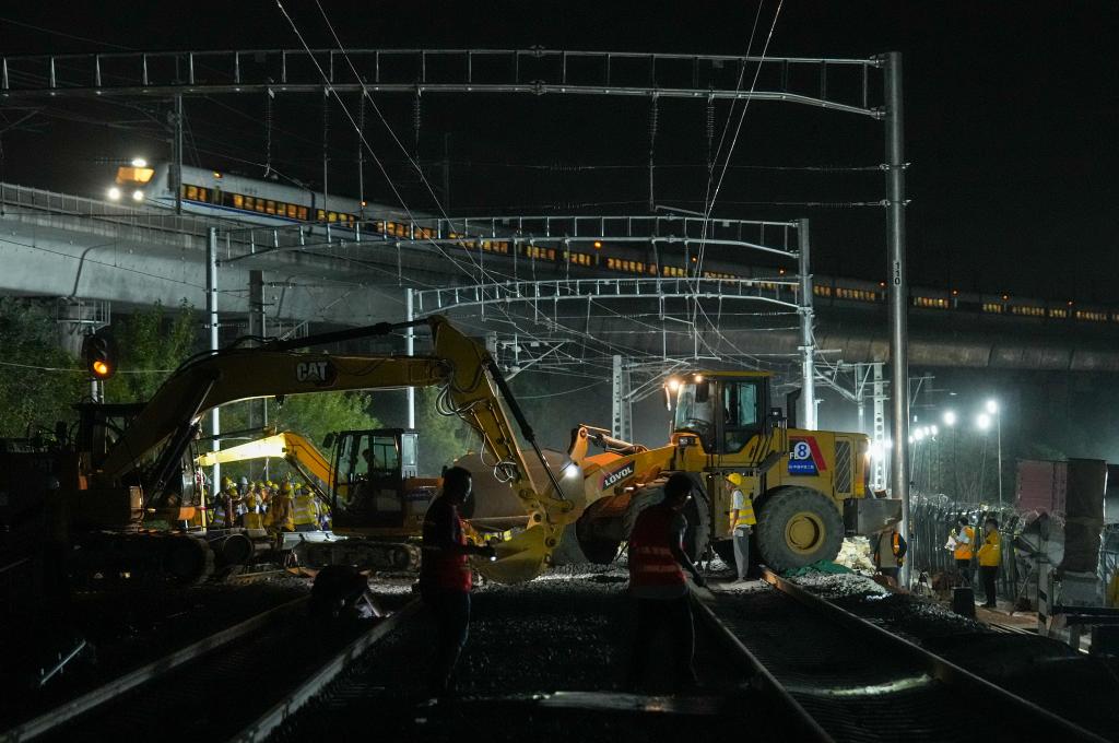 沪昆铁路“腾挪移” 为沪苏湖铁路引入上海虹桥站做准备