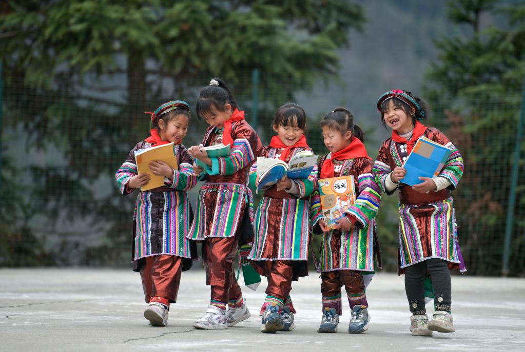 深山瑶寨“微小学”的新学期