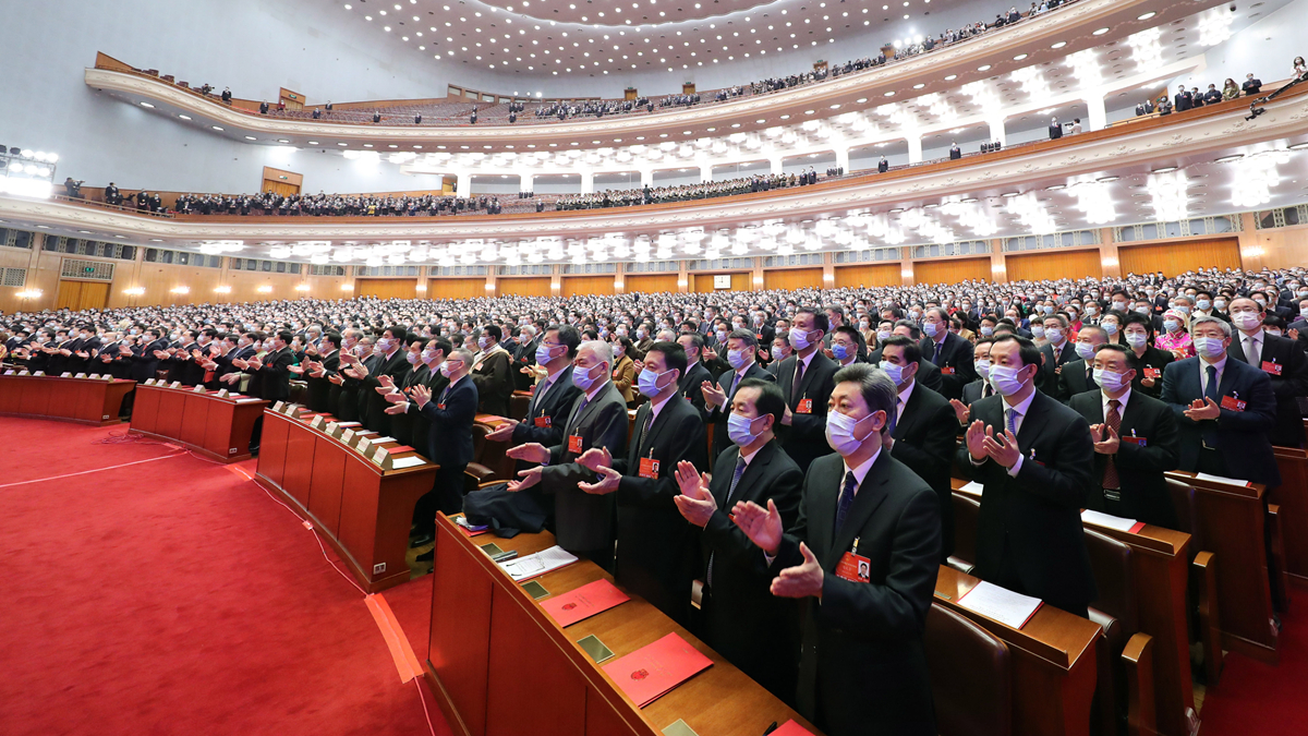 十三届全国人大五次会议举行闭幕会